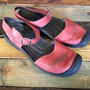 Keen Sandals Slip on Buckle Strap Sandals